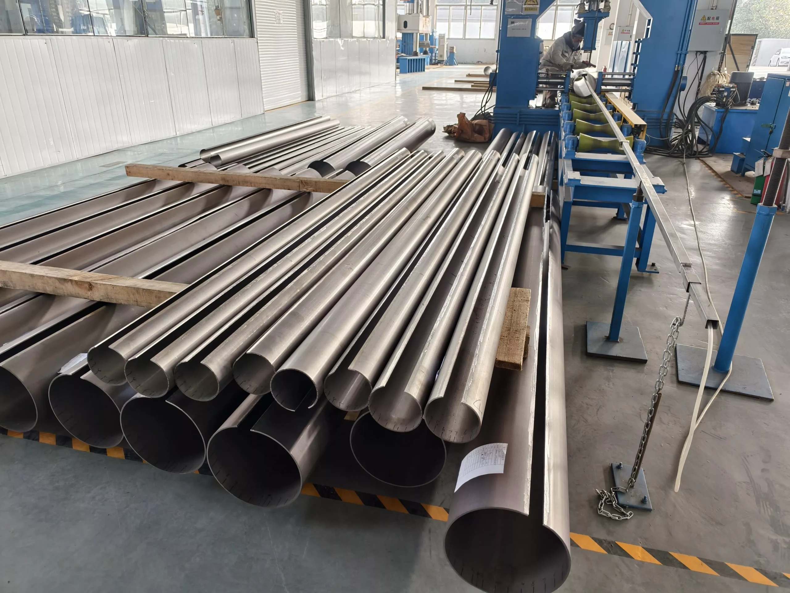 Large Diameter Titanium Welded Pipe Manufacturing Process: From Titanium Plate To High-Performance Industrial Tubing